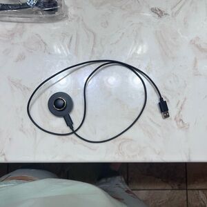 Oura ring and charger